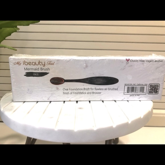 🌸SOLD❌❌NWOT Makeup Mermaid Brush Small - Picture 3 of 3